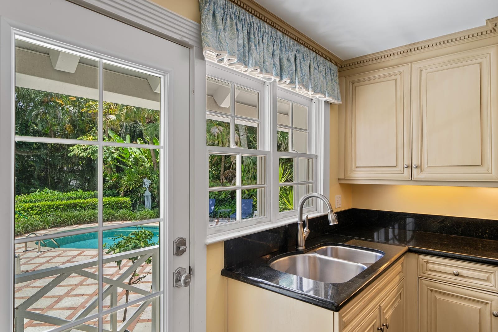 6 Via Vizcaya, Palm Beach, FL 33480 photo 18
