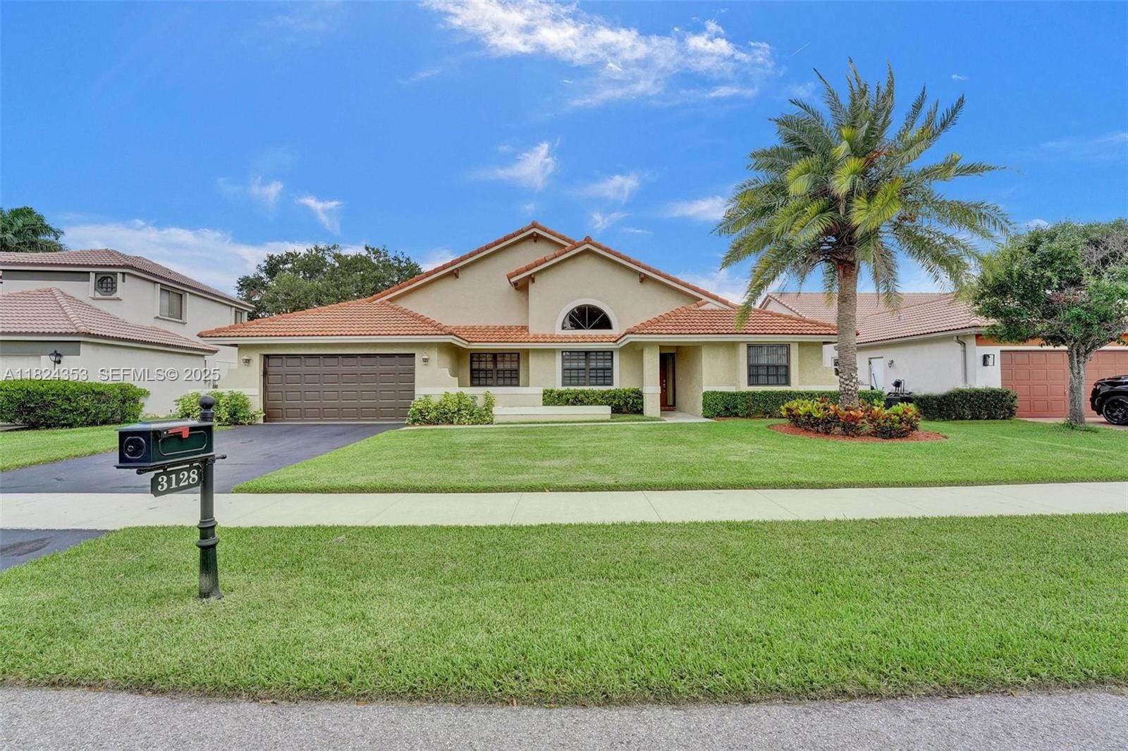 3128 Peachtree Circle, Davie, FL 33328