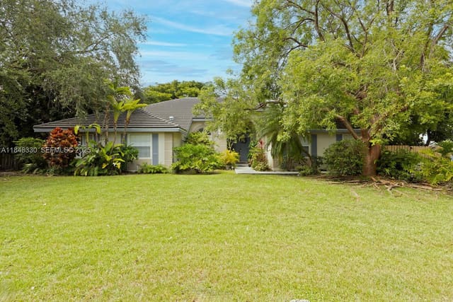 7962 SW 185th Street, sold in Cutler Country Groves, Cutler Bay, FL