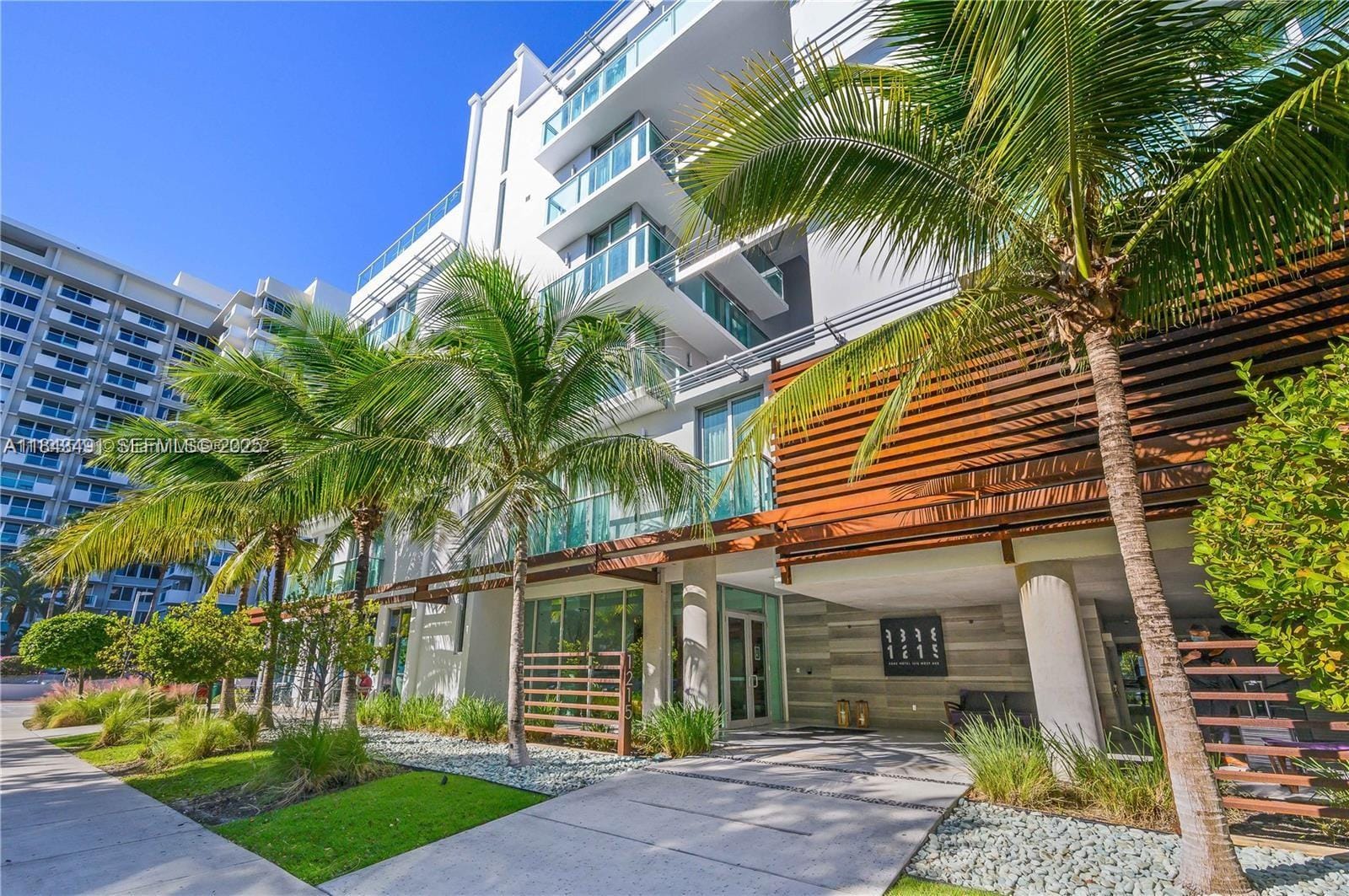 1215 West Avenue 303, Miami Beach, FL 33139 photo 11