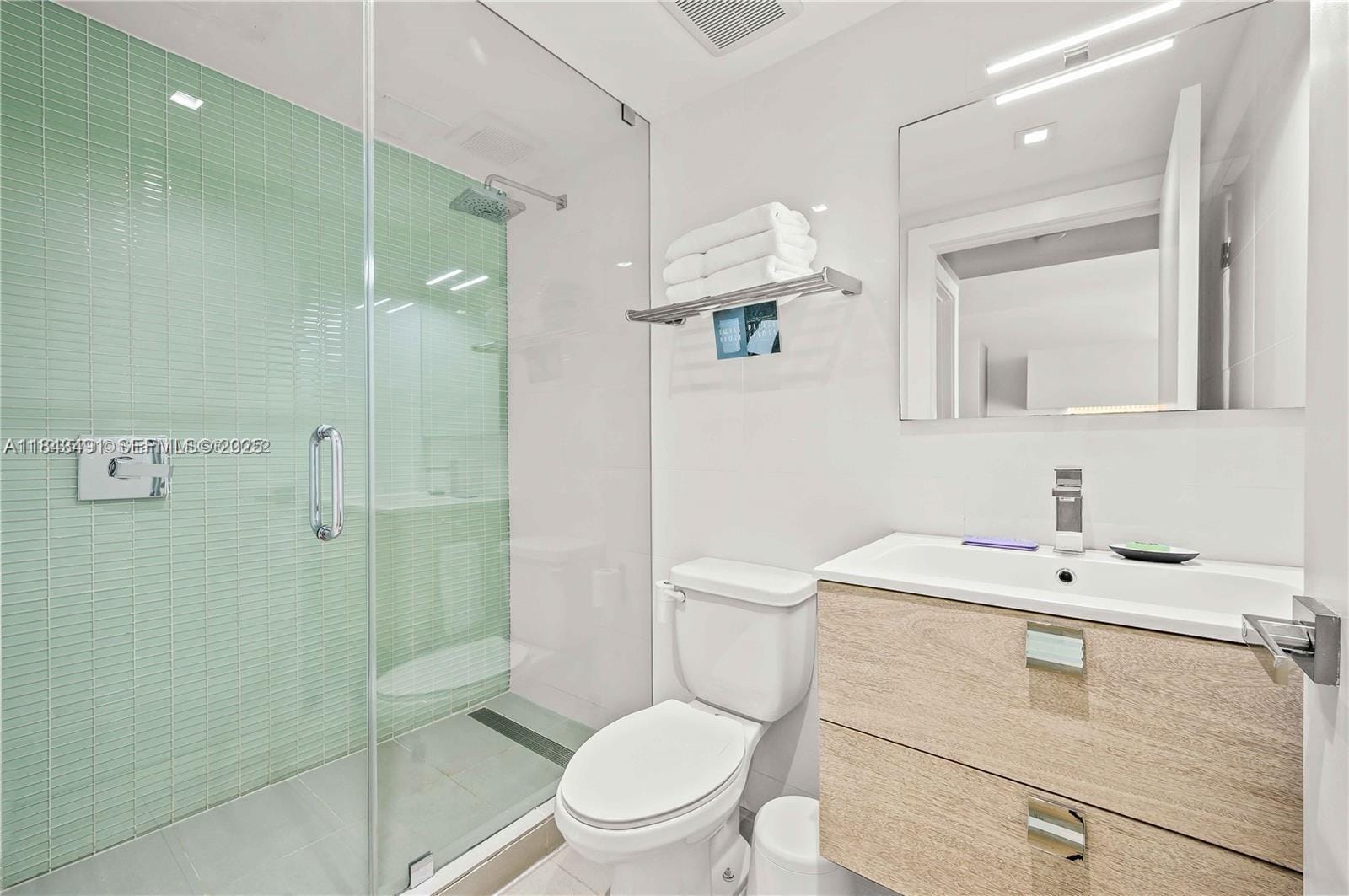 1215 West Avenue 303, Miami Beach, FL 33139 photo 4