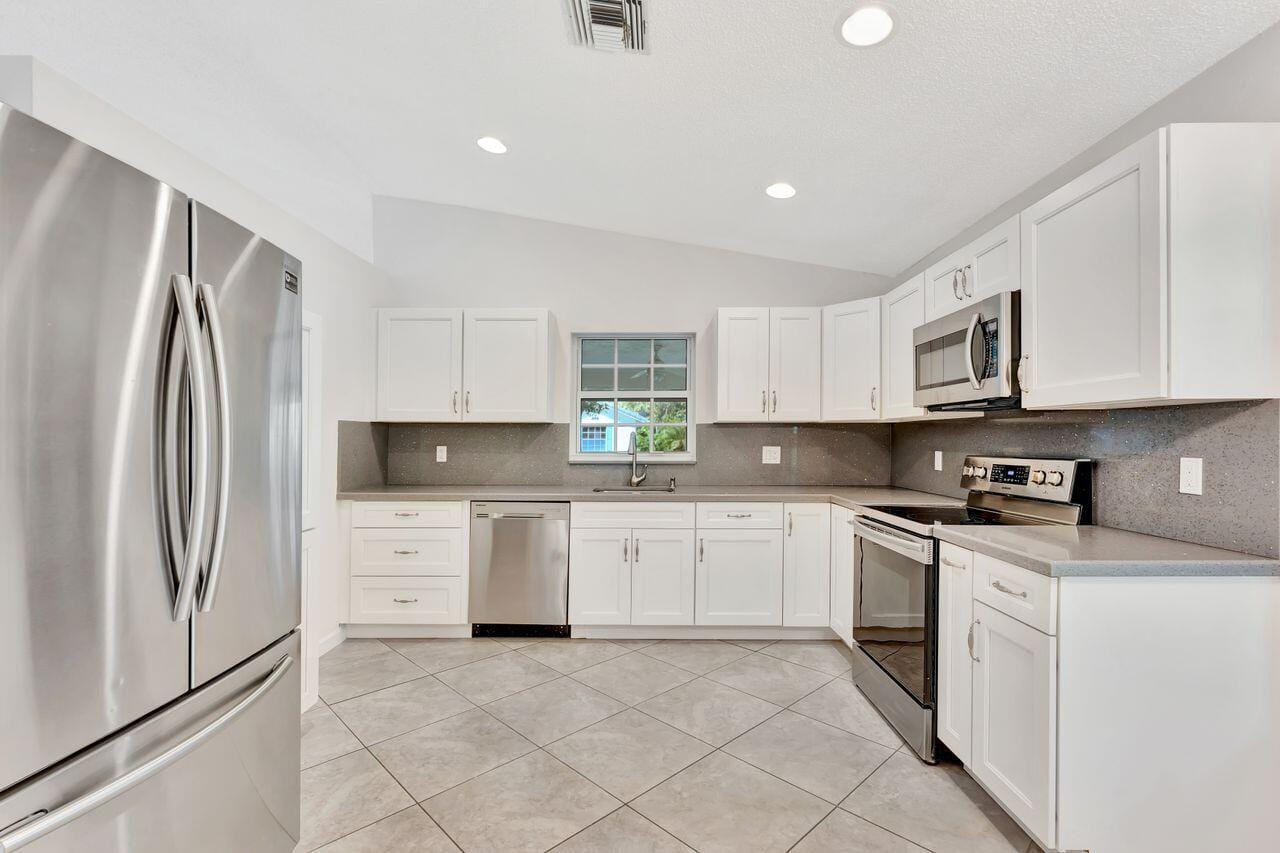 5395 Pine Circle, Coral Springs, FL 33067 photo 14
