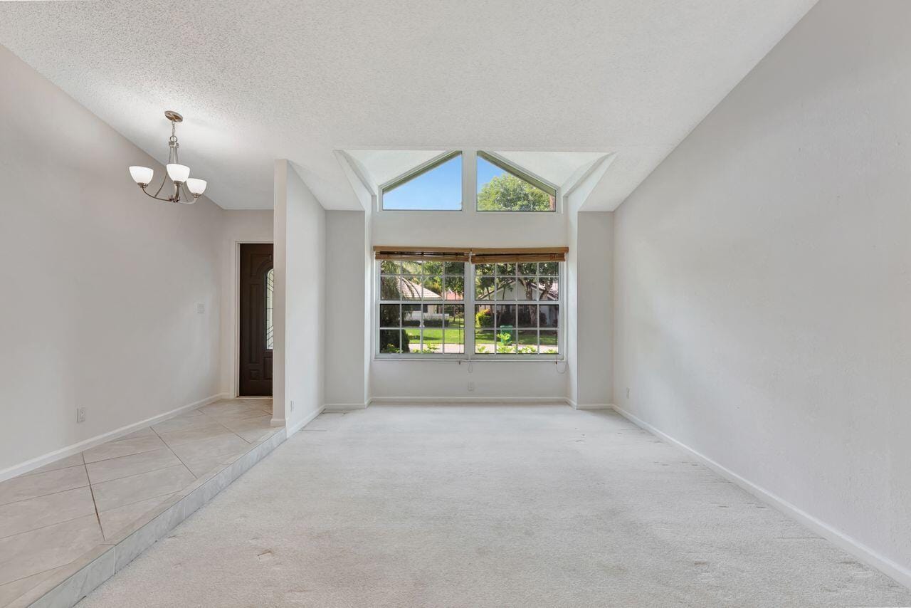 5395 Pine Circle — photo 6