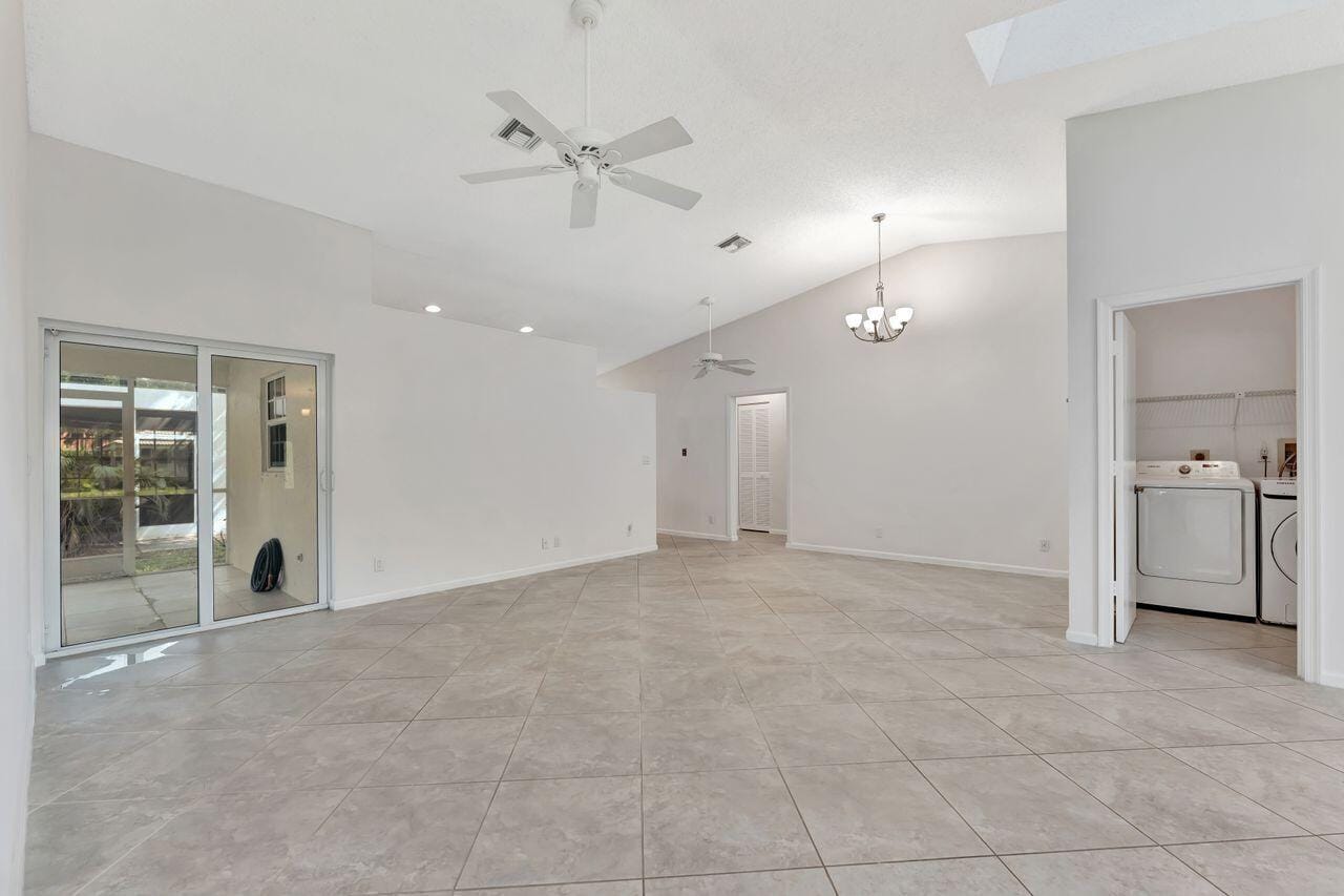 5395 Pine Circle — photo 7