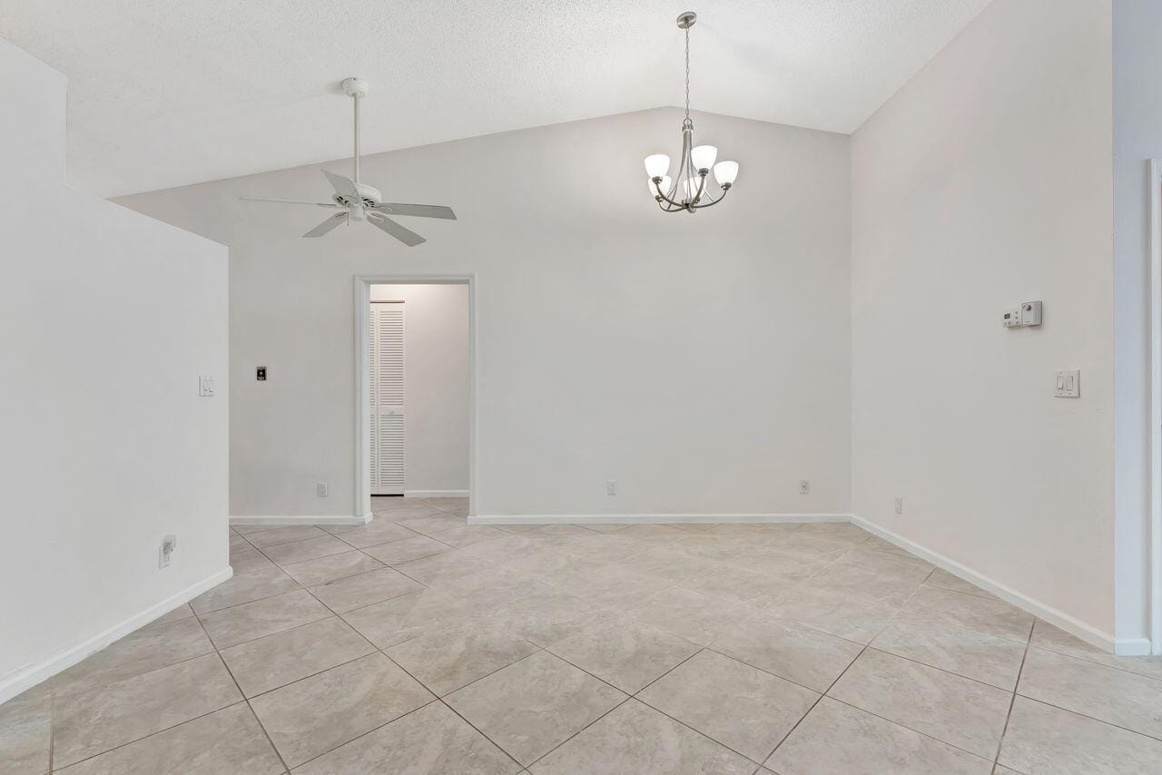 5395 Pine Circle — photo 9
