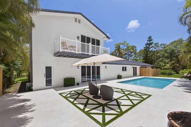 5672 Old Orange Road, sold in Loxahatchee Gardens, Jupiter, FL