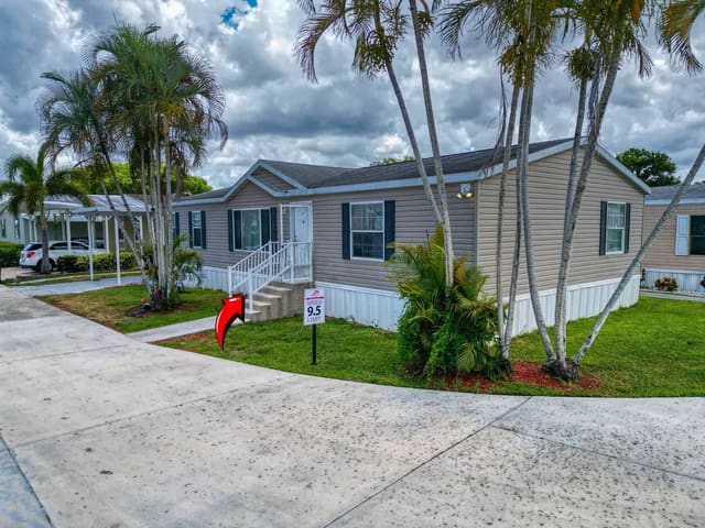 148 Plantation Boulevard, sold in Palm Beach Plantation, Lake Worth, FL