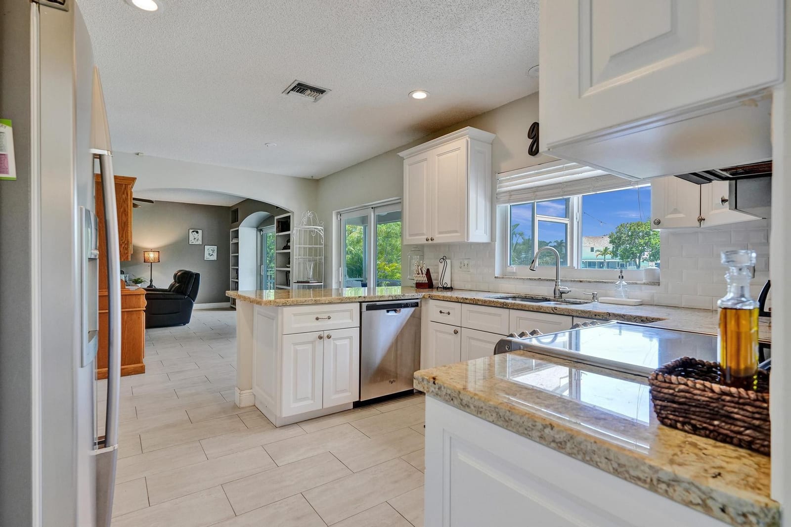 10582 Grove Place, Cooper City, FL 33328 photo 17