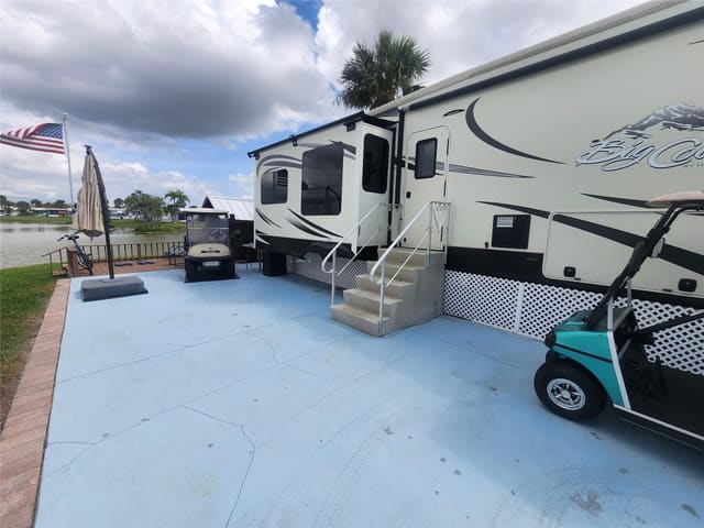 6657 SE 53rd Lane, sold in Ancient Oaks Rv Residence, Okeechobee, FL