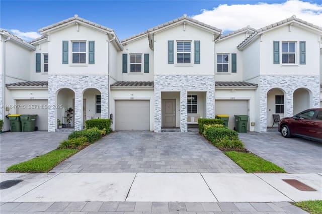 1321 SE 27th Terrace, Homestead, FL 33035