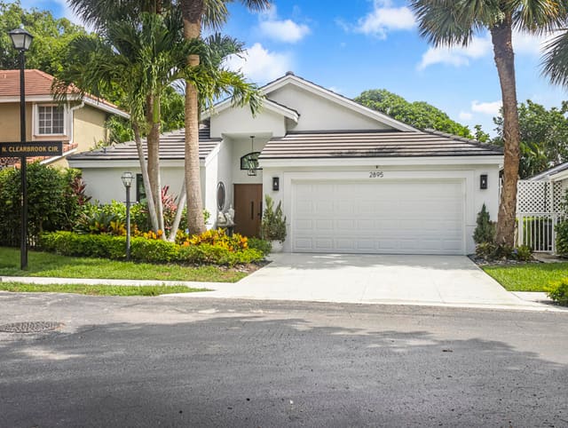 2895 N Clearbrook Circle, sold in Hidden Lake, Coconut Creek, FL