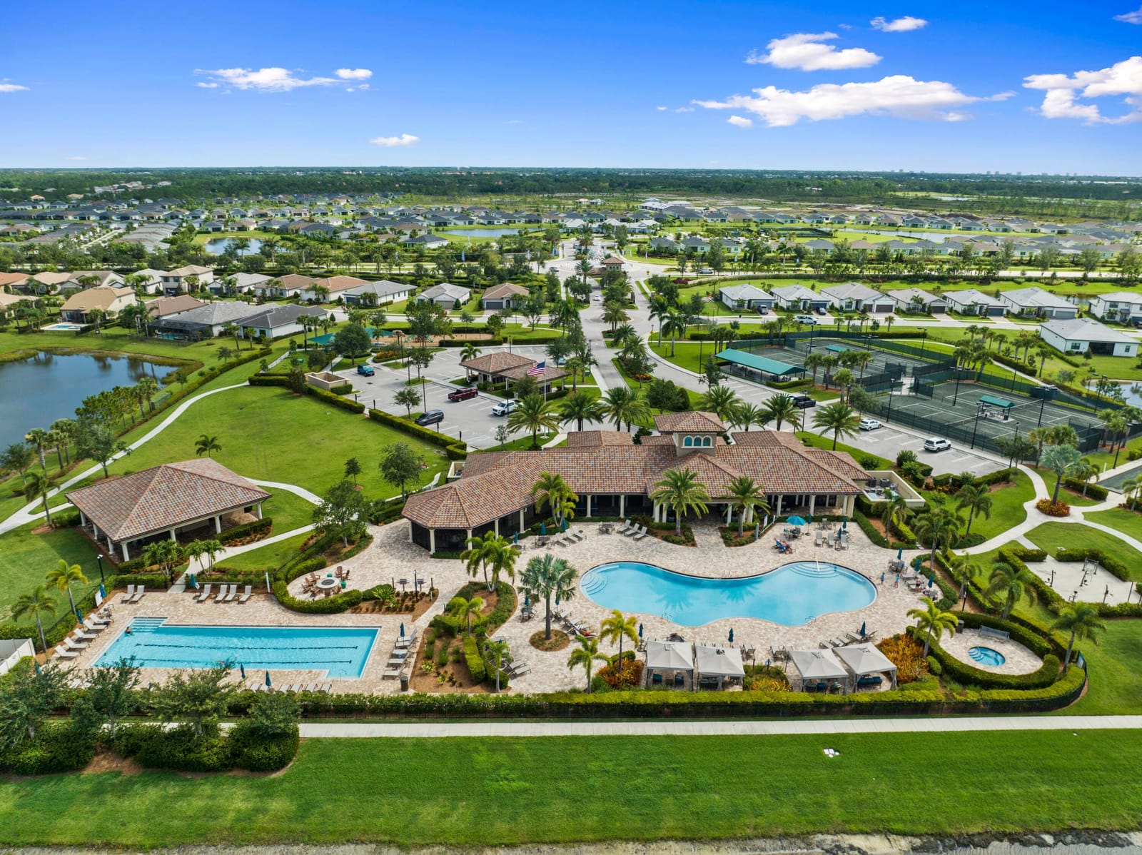 206 SE Courances Drive, Port St. Lucie, FL 34984 photo 2