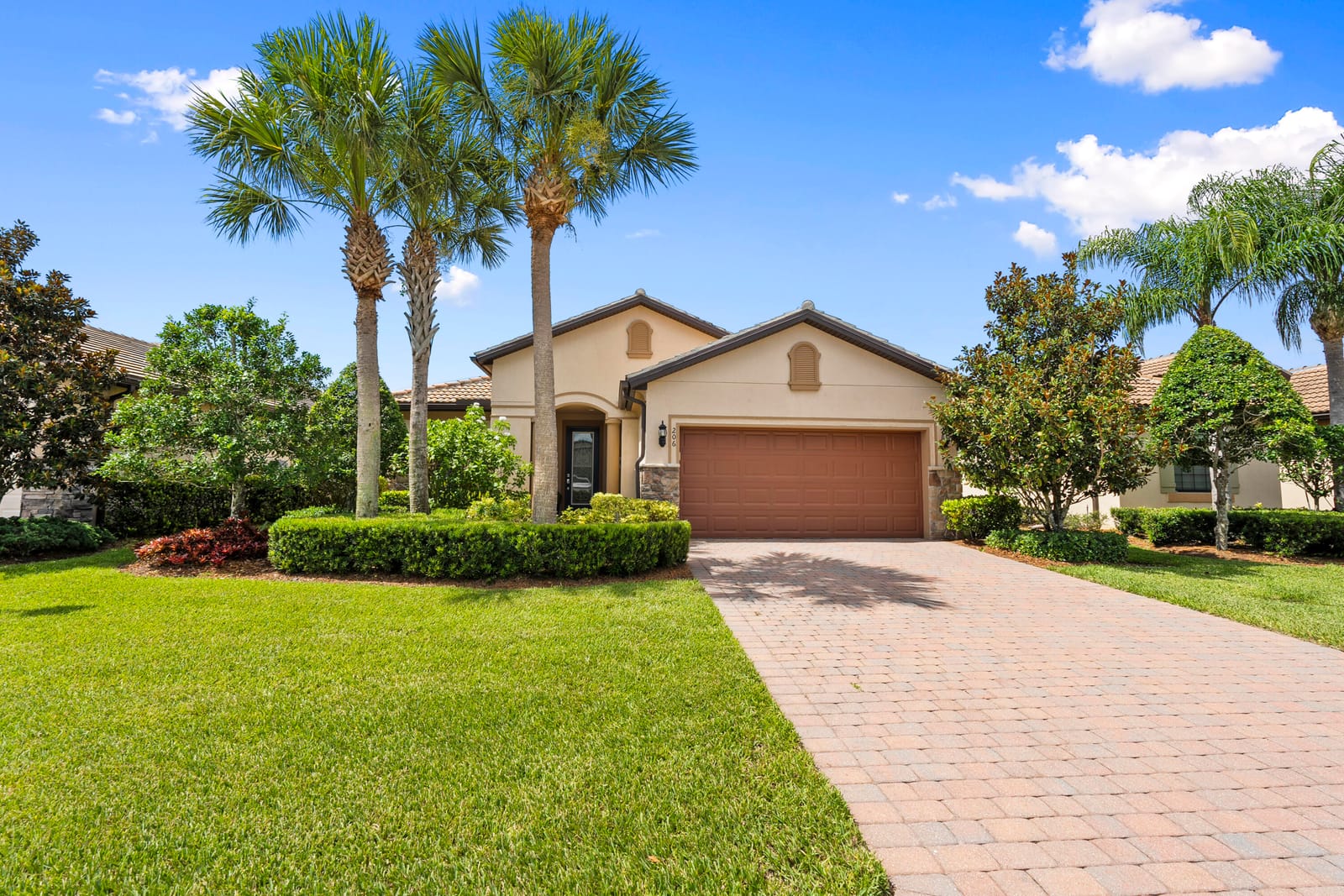 206 SE Courances Drive, Port St. Lucie, FL 34984 photo 3