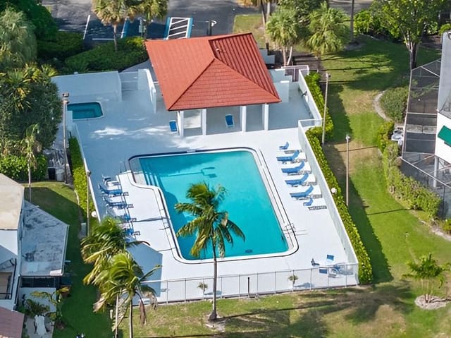 511 NW 36th Avenue, sold in Deer Point, Deerfield Beach, FL