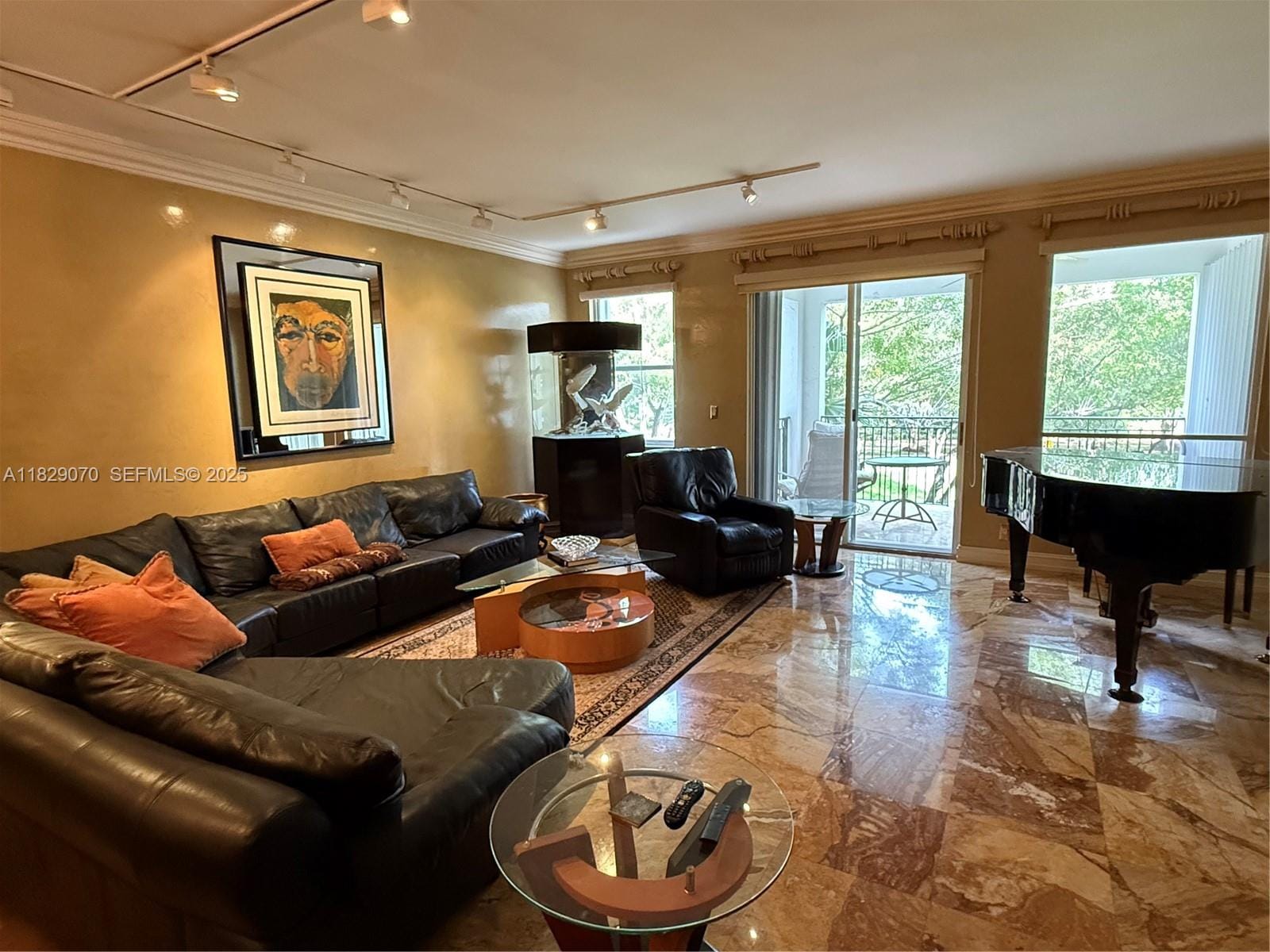 3700 Island Boulevard C203 — photo 2