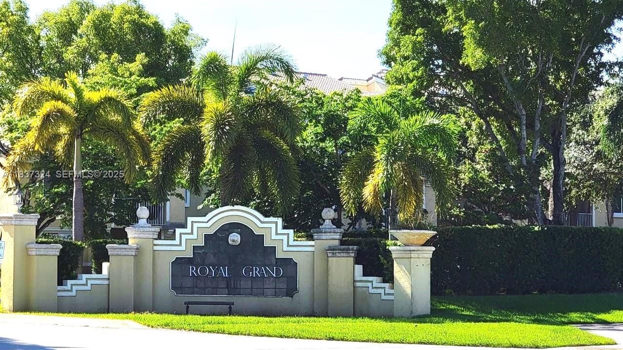 2600 S University Drive 307, Davie, FL 33328
