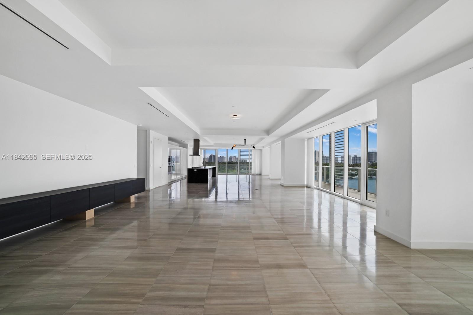 4701 N Meridian Avenue 502, Miami Beach, FL 33140 photo 2