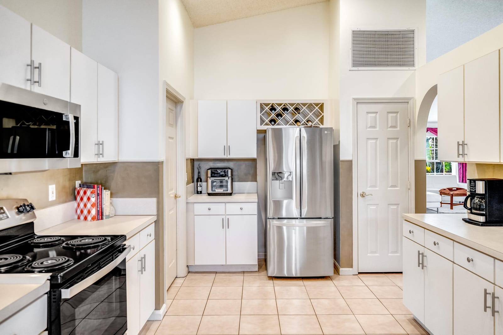 8056 Palm Gate Drive — photo 7