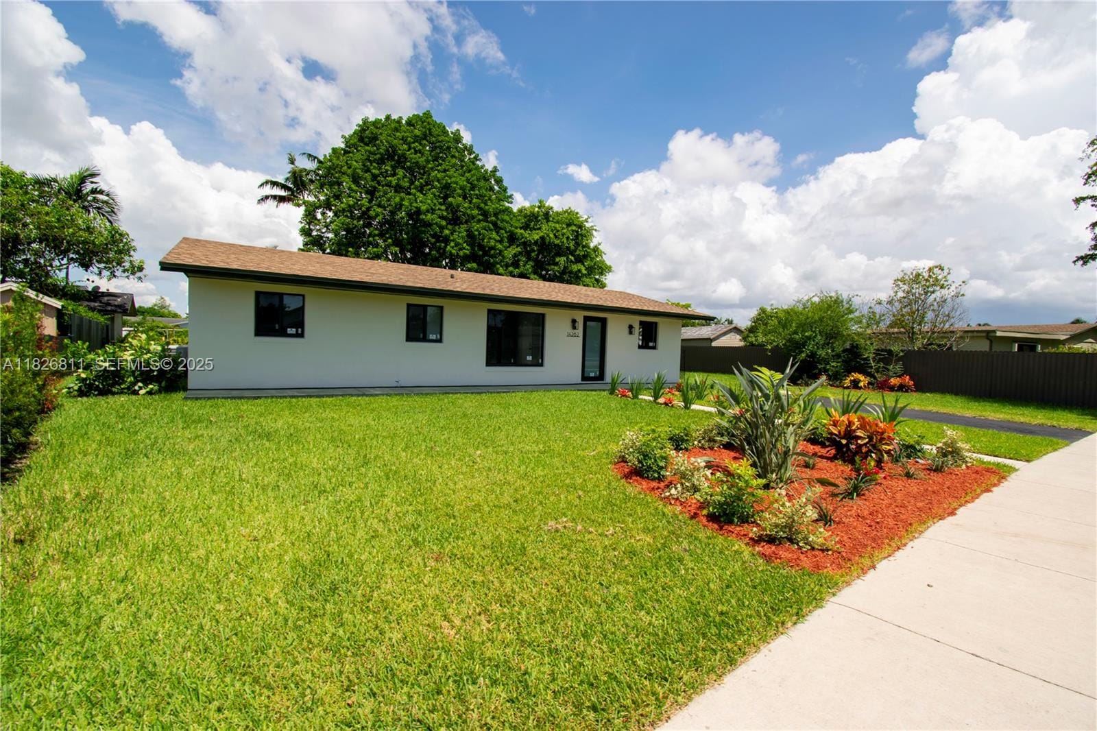 14262 SW 107th Place — photo 3