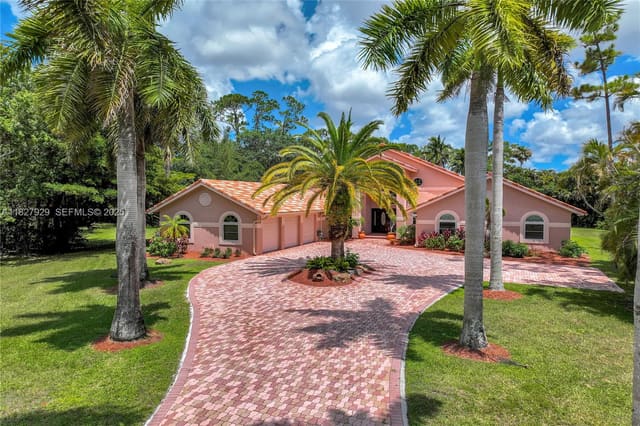 7562 NW 51st Place, sold in Whispering Woods, Coral Springs, FL