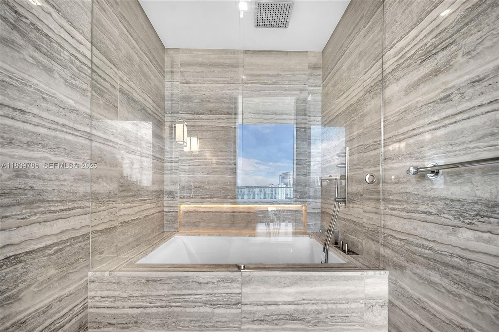 18975 Collins Avenue 1105, Sunny Isles Beach, FL 33160 photo 15