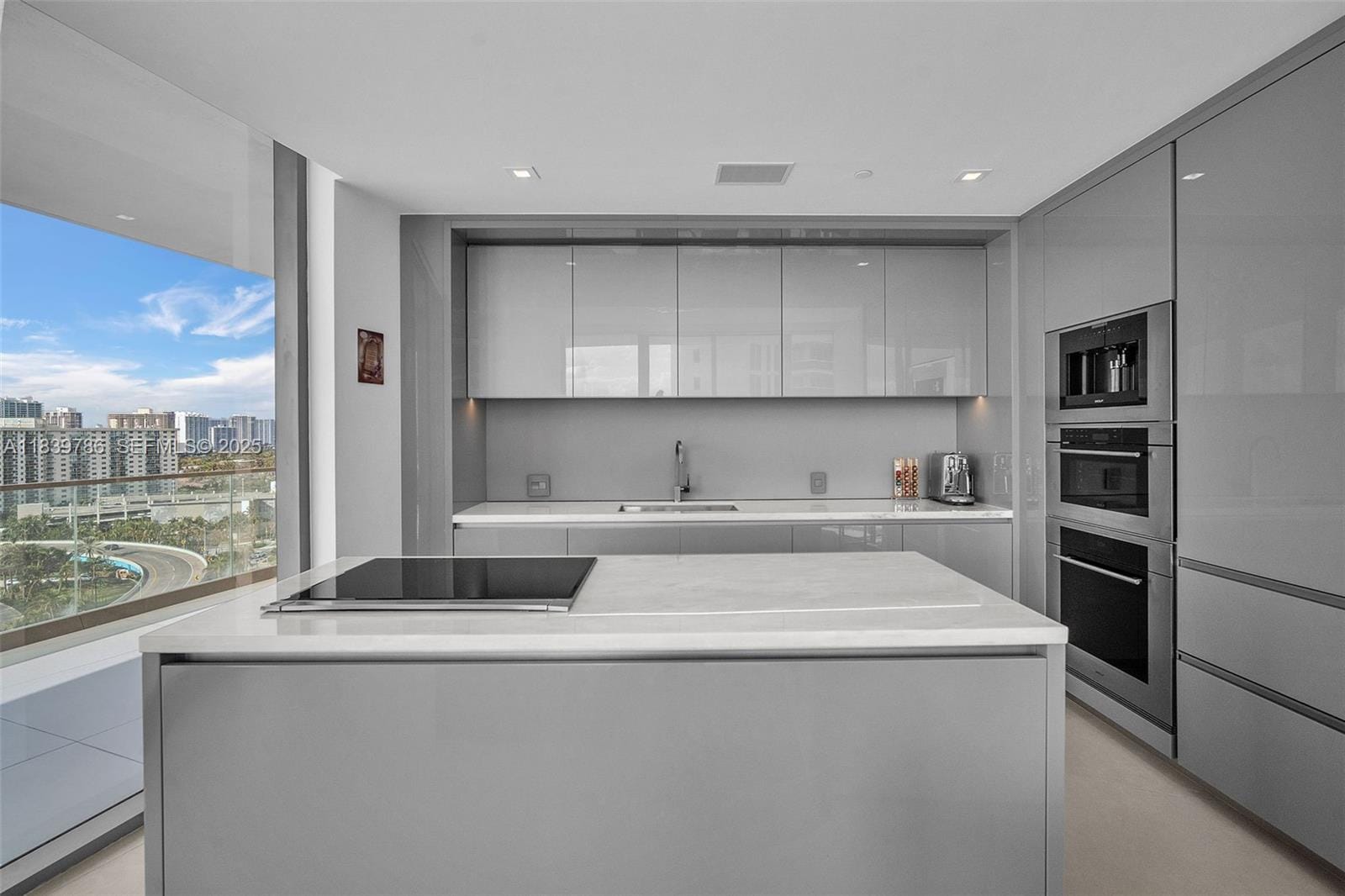 18975 Collins Avenue 1105, Sunny Isles Beach, FL 33160 photo 3