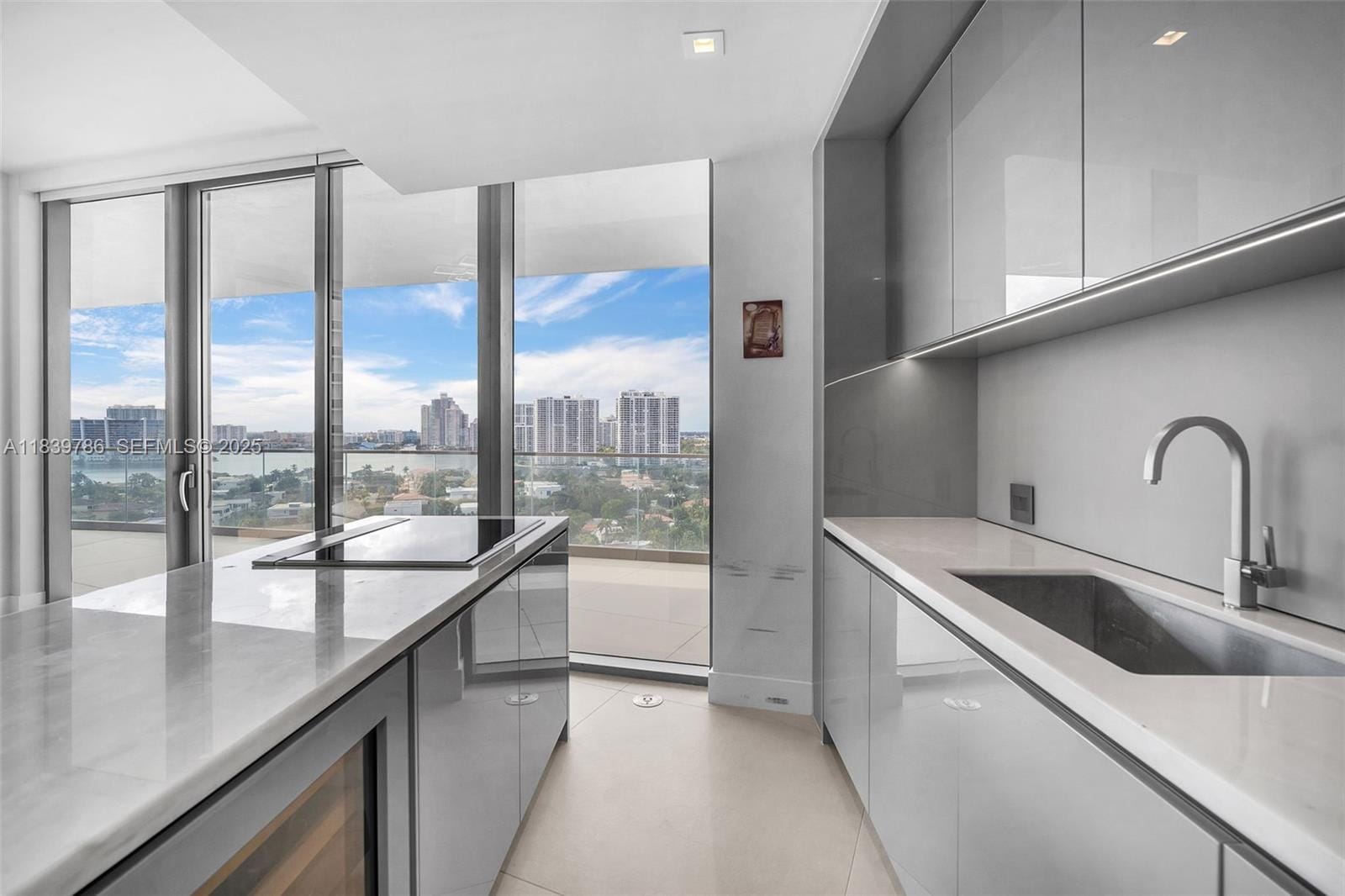 18975 Collins Avenue 1105, Sunny Isles Beach, FL 33160 photo 4