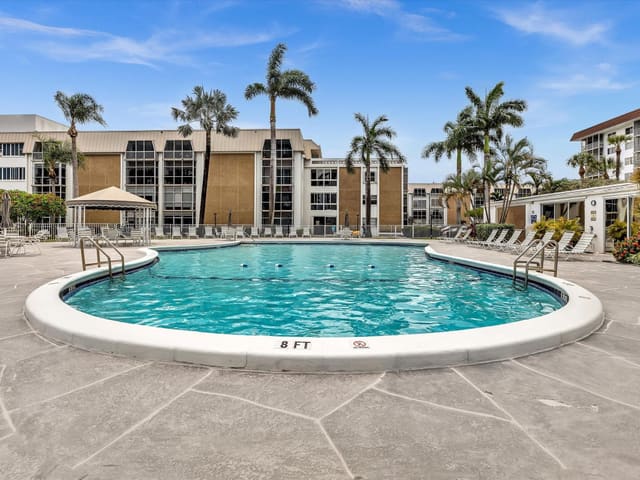 3020 NE 16th Avenue 204 E, sold in River Shores, Oakland Park, FL