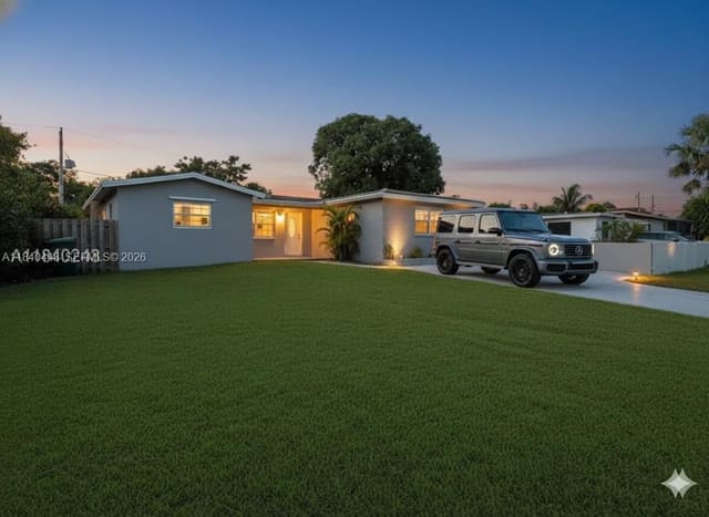 433 SW 28th Avenue, sold in Melrose Manor, Fort Lauderdale, FL