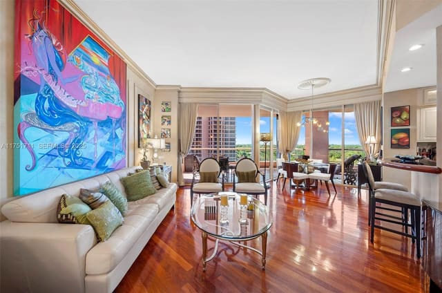 10 Edgewater Drive 10H, Coral Gables, FL 33133