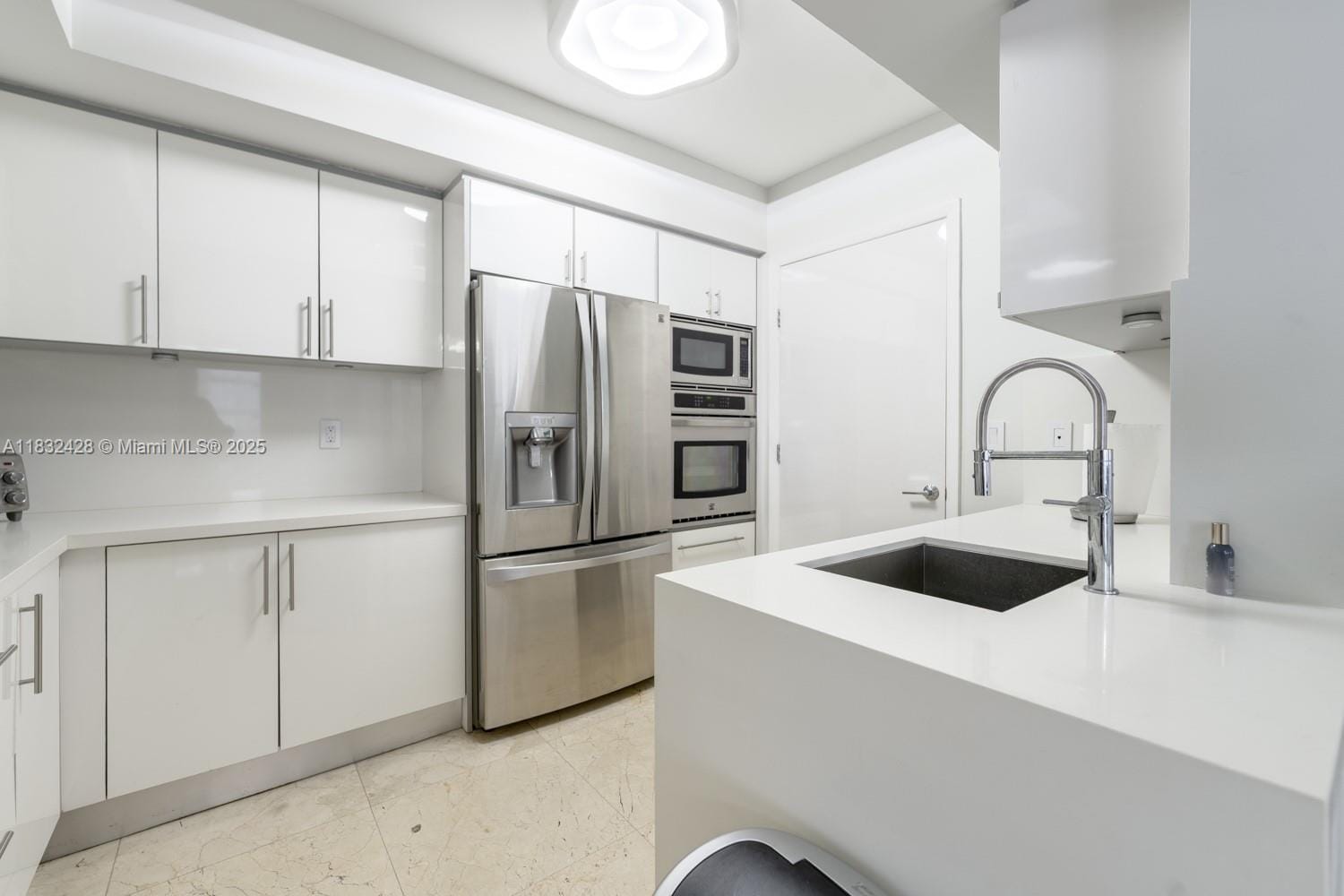 18911 Collins Avenue 2002, Sunny Isles Beach, FL 33160 photo 22