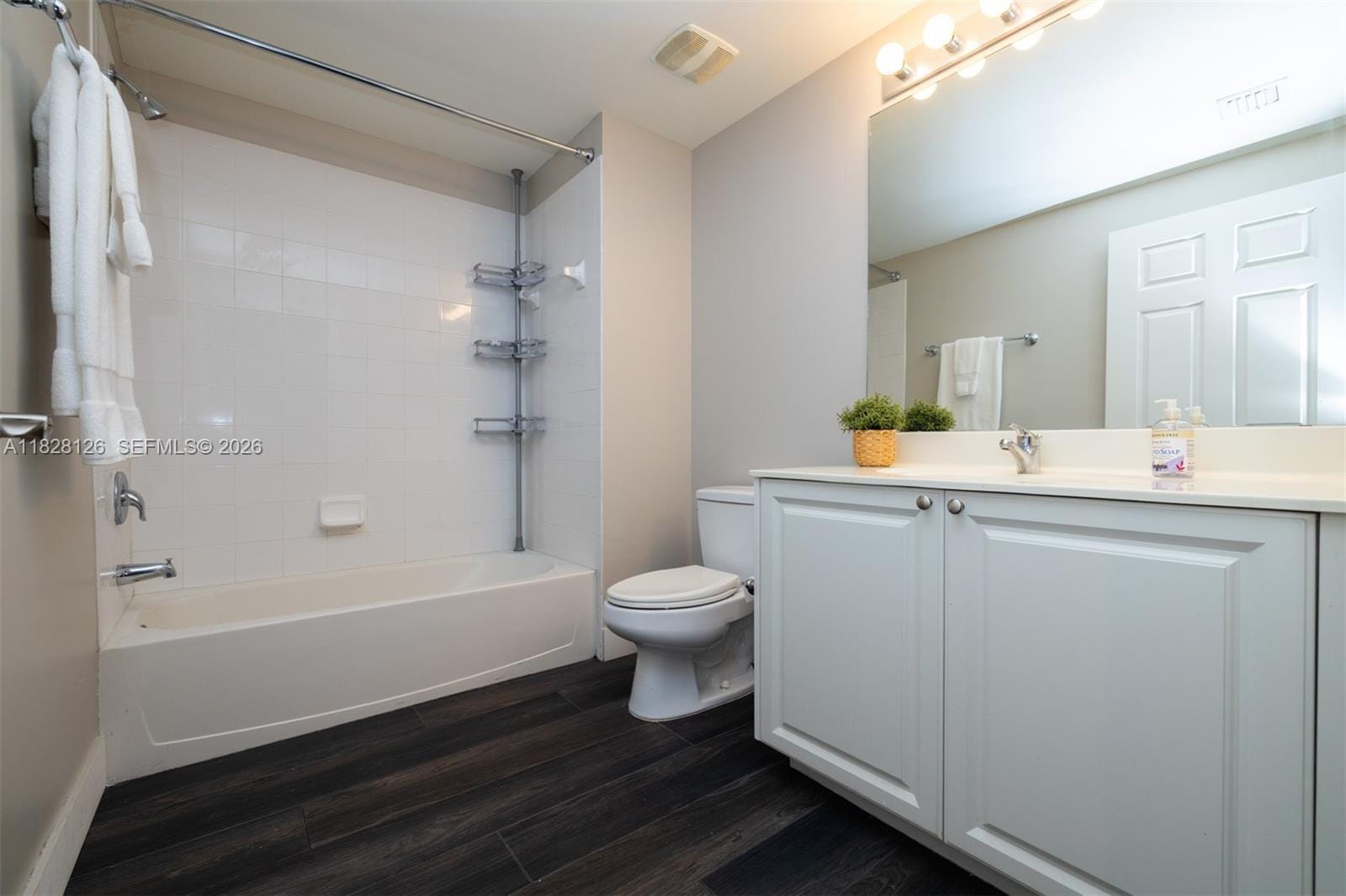 888 S Douglas Road PH07, Coral Gables, FL 33134 photo 17