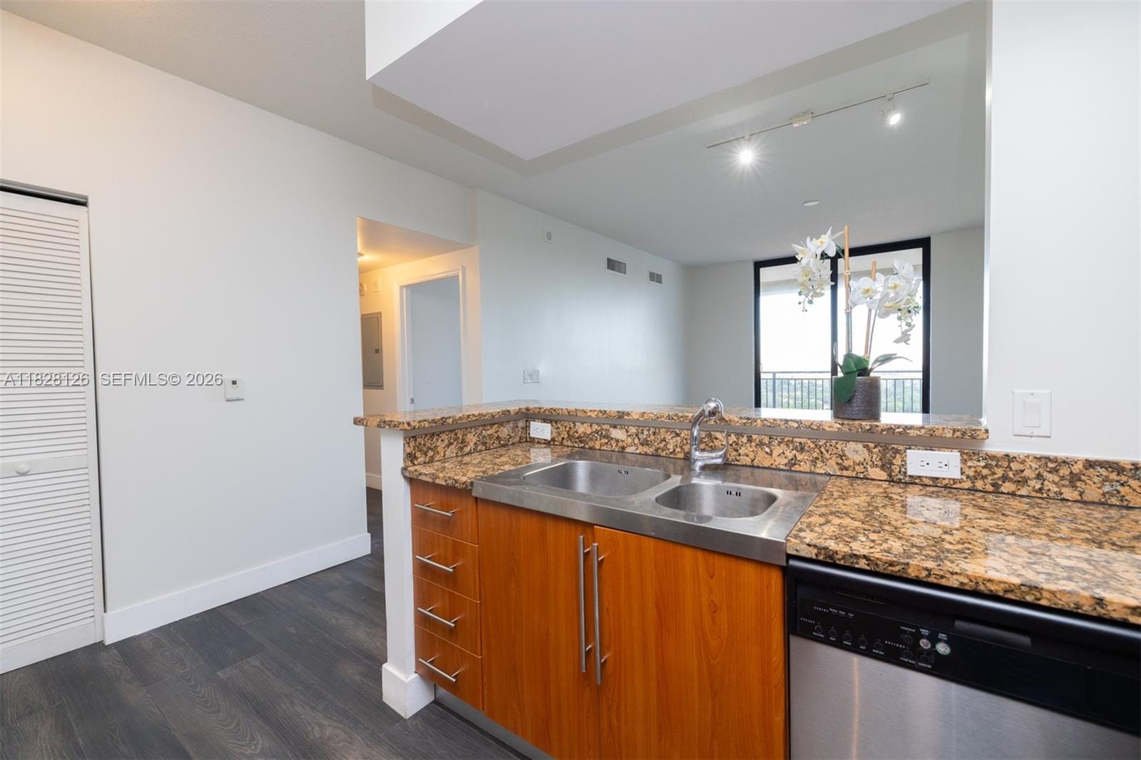 888 S Douglas Road PH07, Coral Gables, FL 33134 photo 21