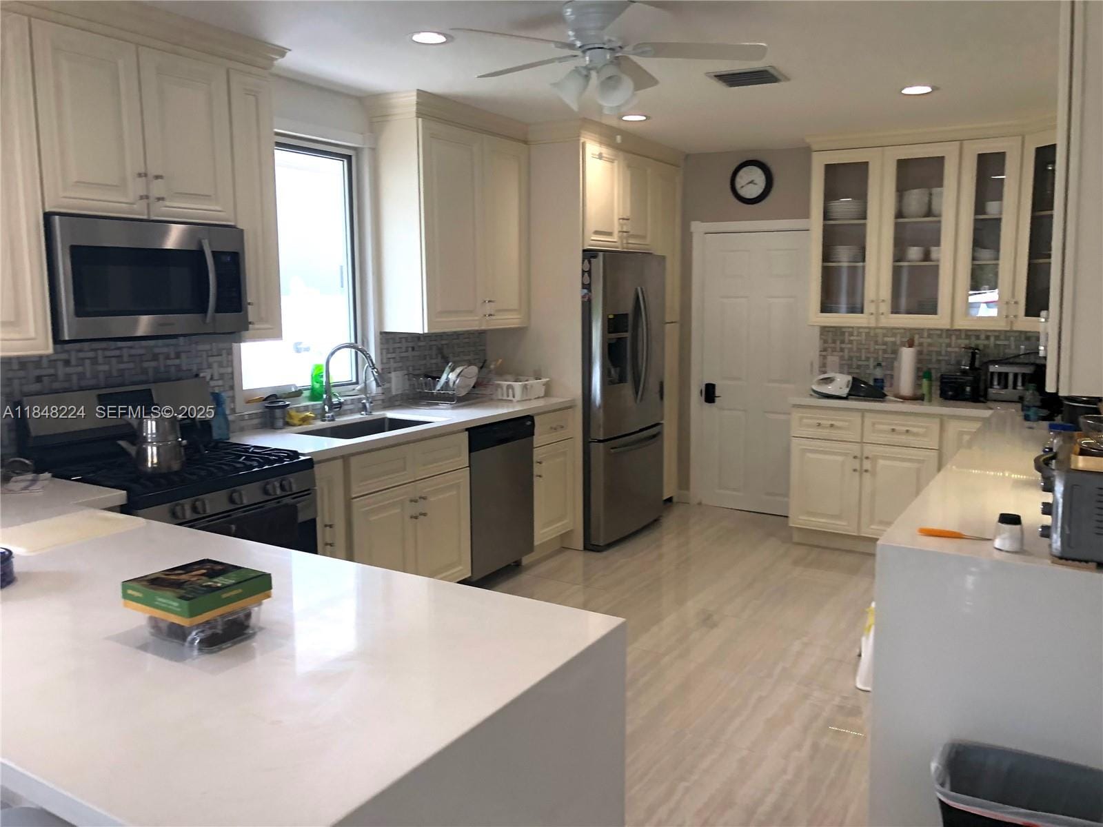1524 Argyle Drive — photo 11