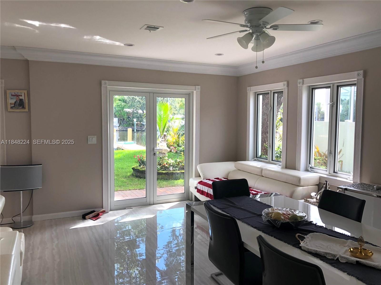 1524 Argyle Drive — photo 8