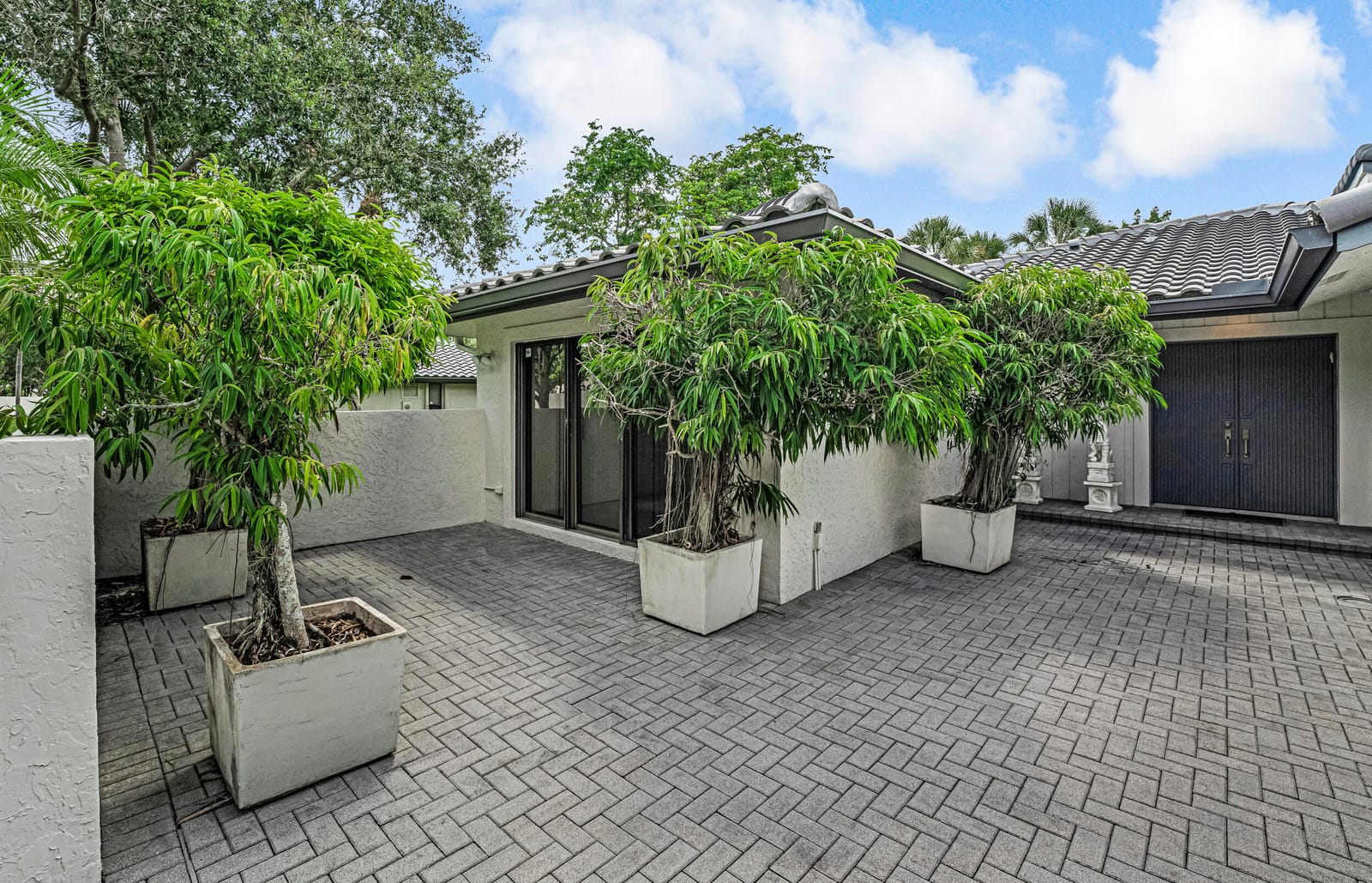 14 Bristol Circle, Boynton Beach, FL 33436 photo 3