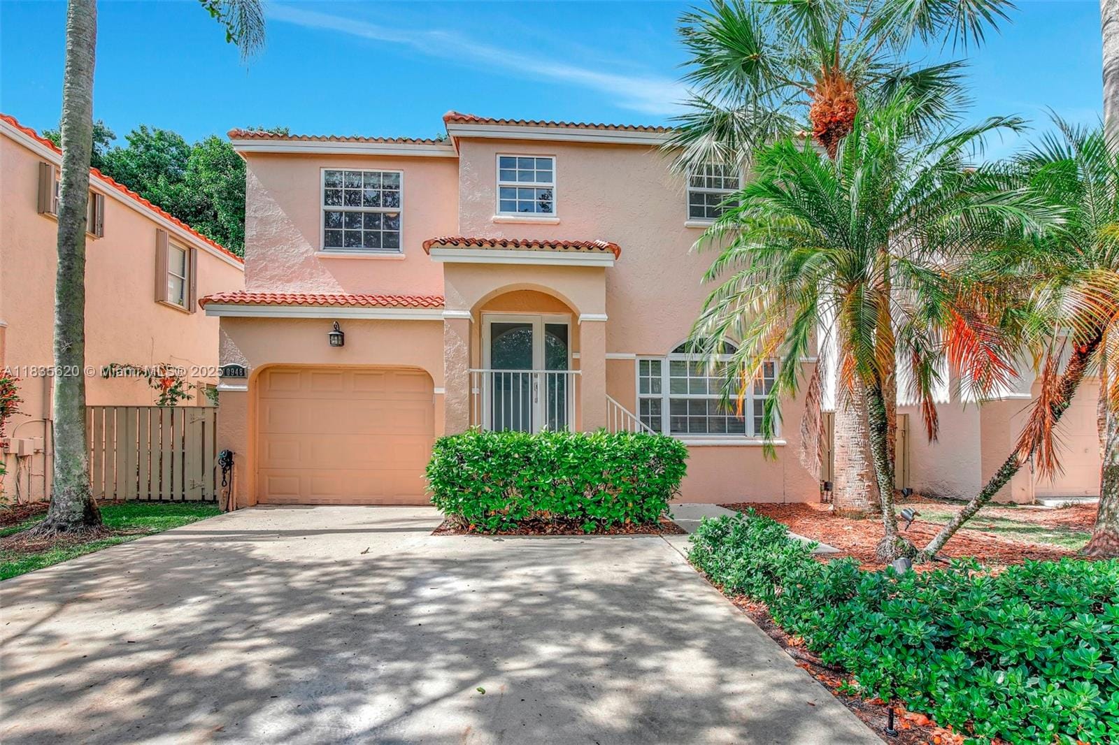 10948 NW 12th Court, Plantation, FL 33322