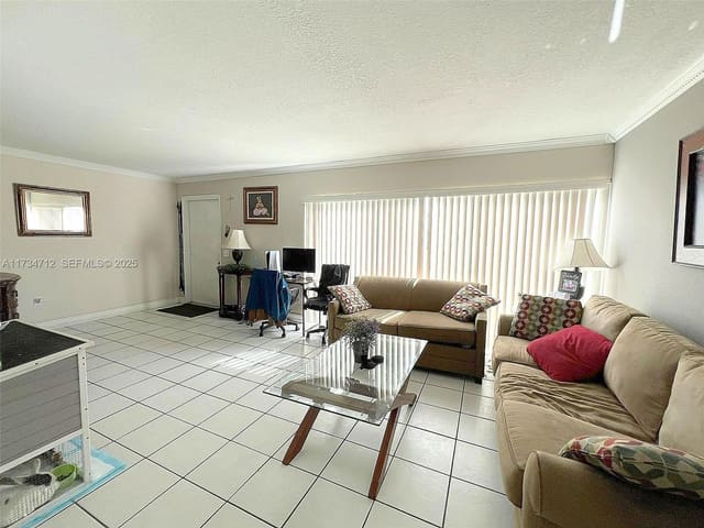 15685 SW 84th Terrace 801, sold in South Lake Villas, Miami, FL