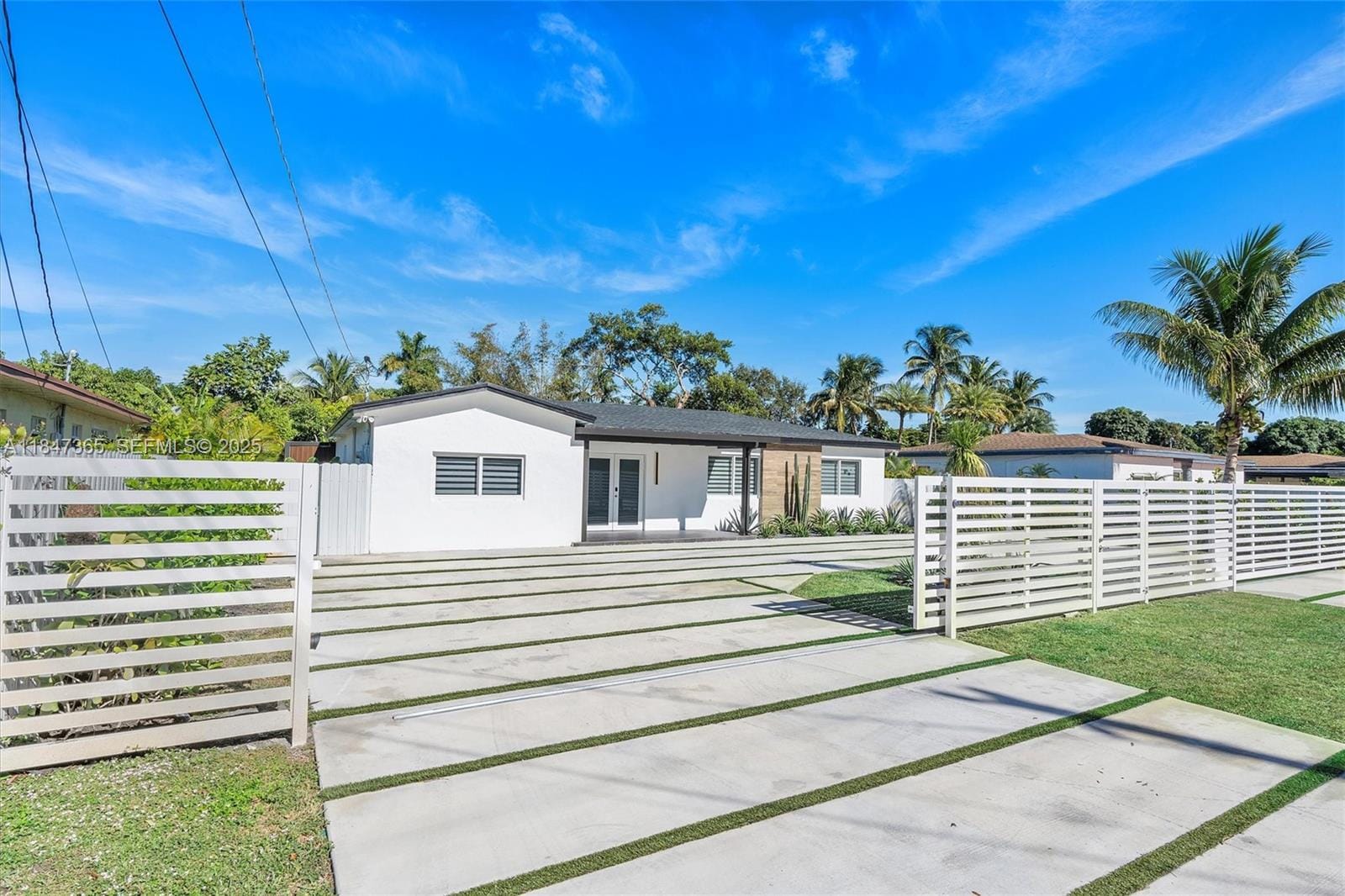225 NE 150th Street, Miami, FL 33161 photo 1