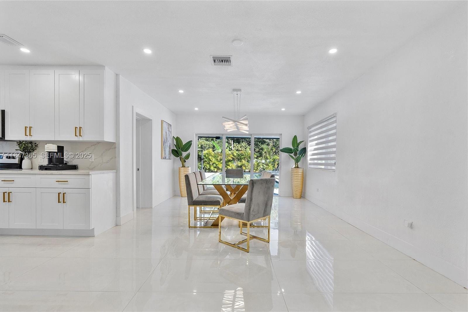 225 NE 150th Street, Miami, FL 33161 photo 12