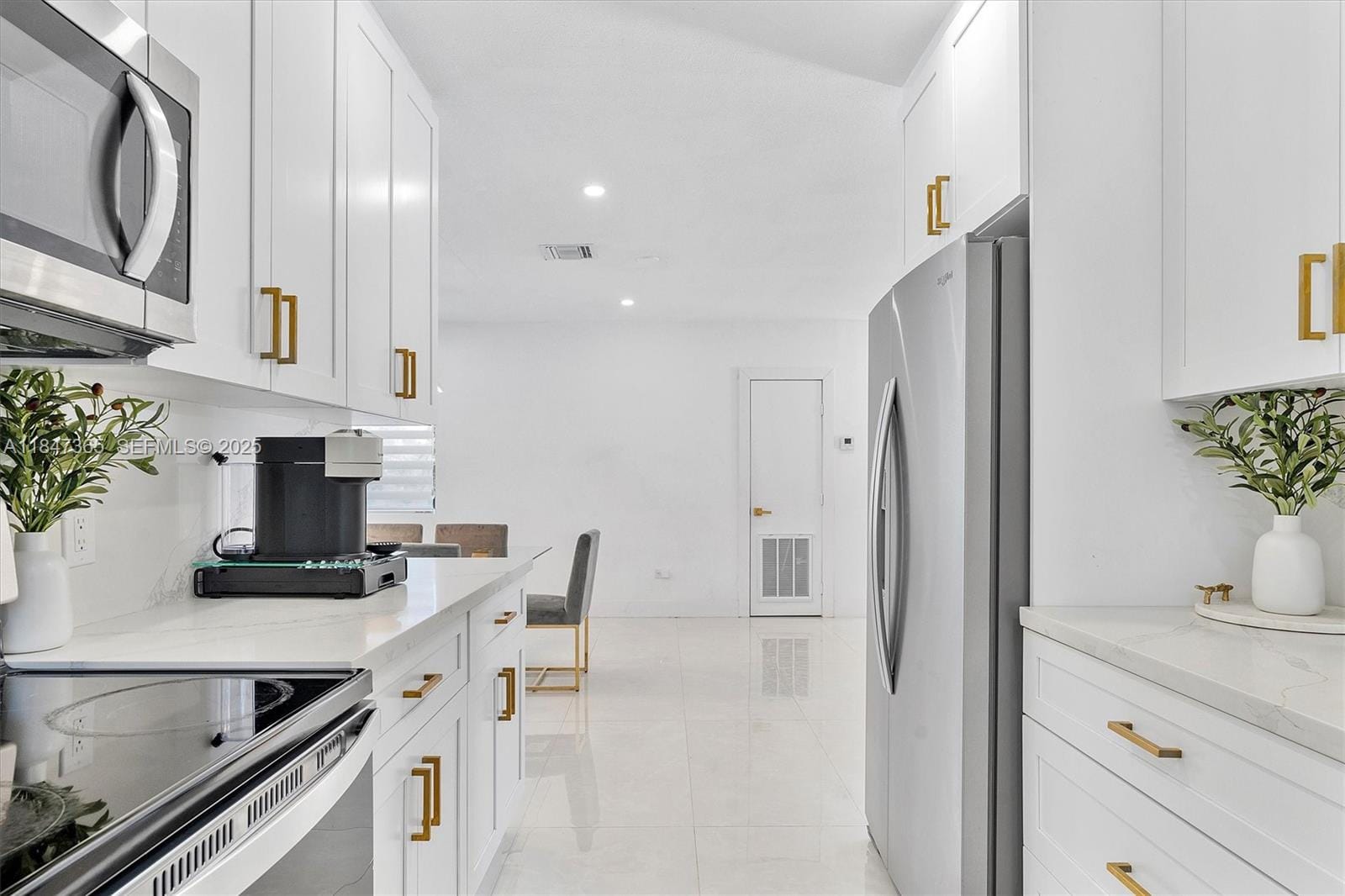 225 NE 150th Street, Miami, FL 33161 photo 22