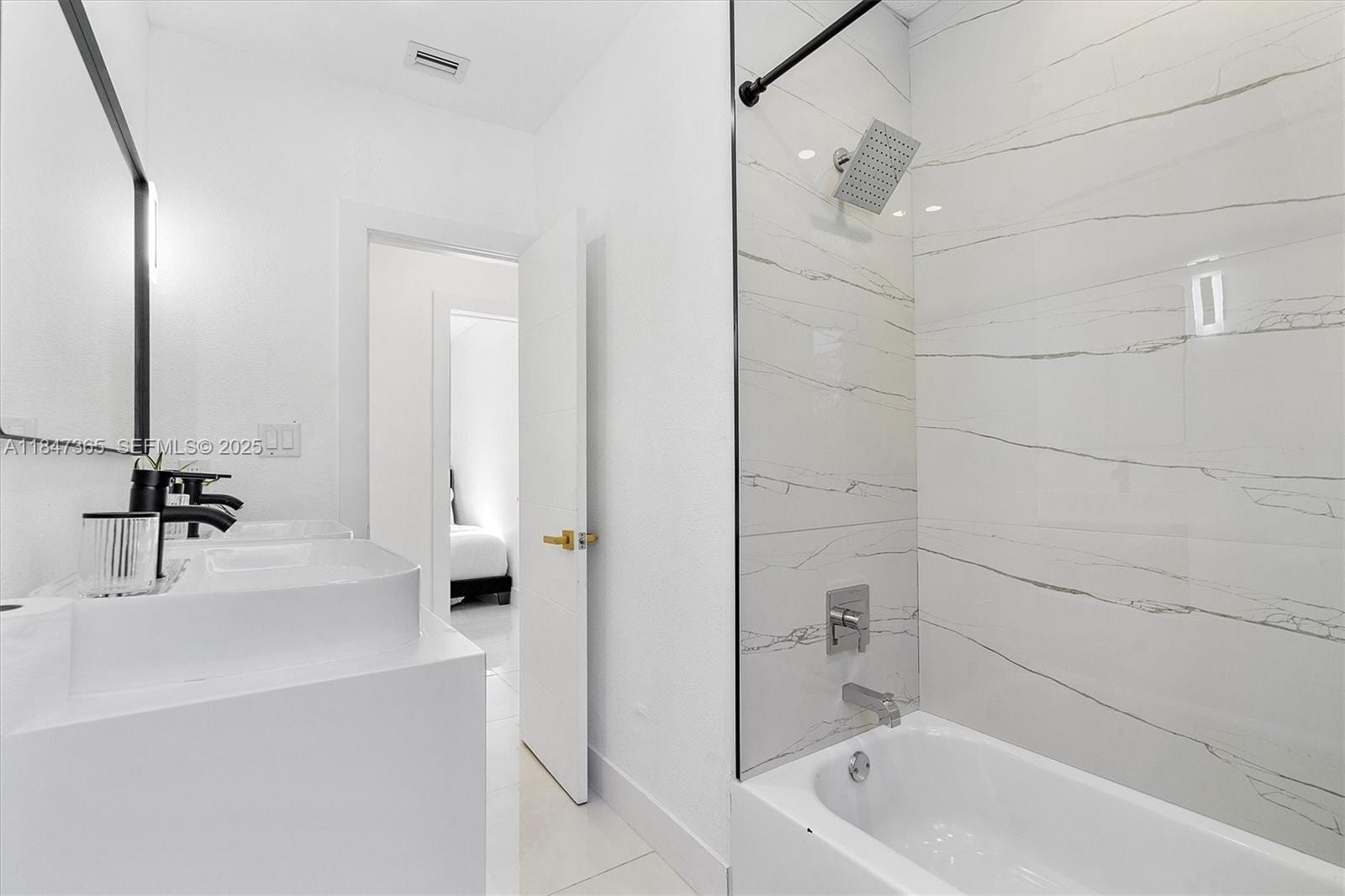 225 NE 150th Street, Miami, FL 33161 photo 29