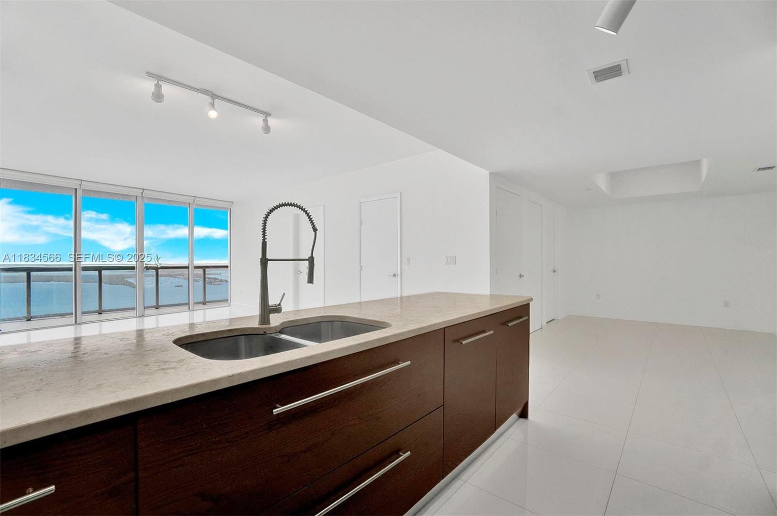465 Brickell Avenue 4505, Miami, FL 33131 photo 12