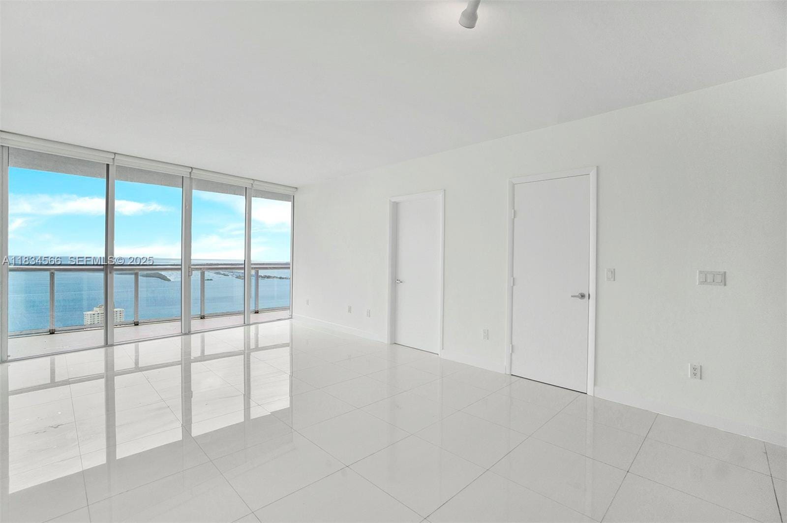 465 Brickell Avenue 4505, Miami, FL 33131 photo 3