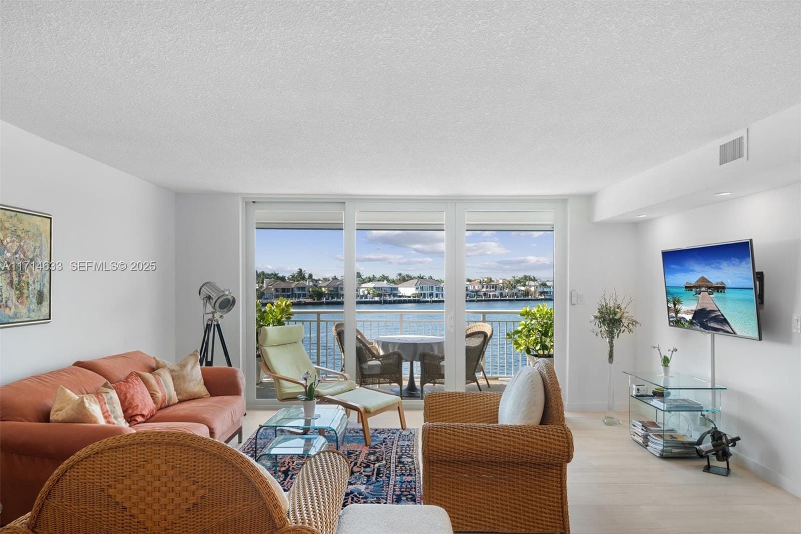 511 Bayshore Drive 304, Fort Lauderdale, FL 33304 photo 2