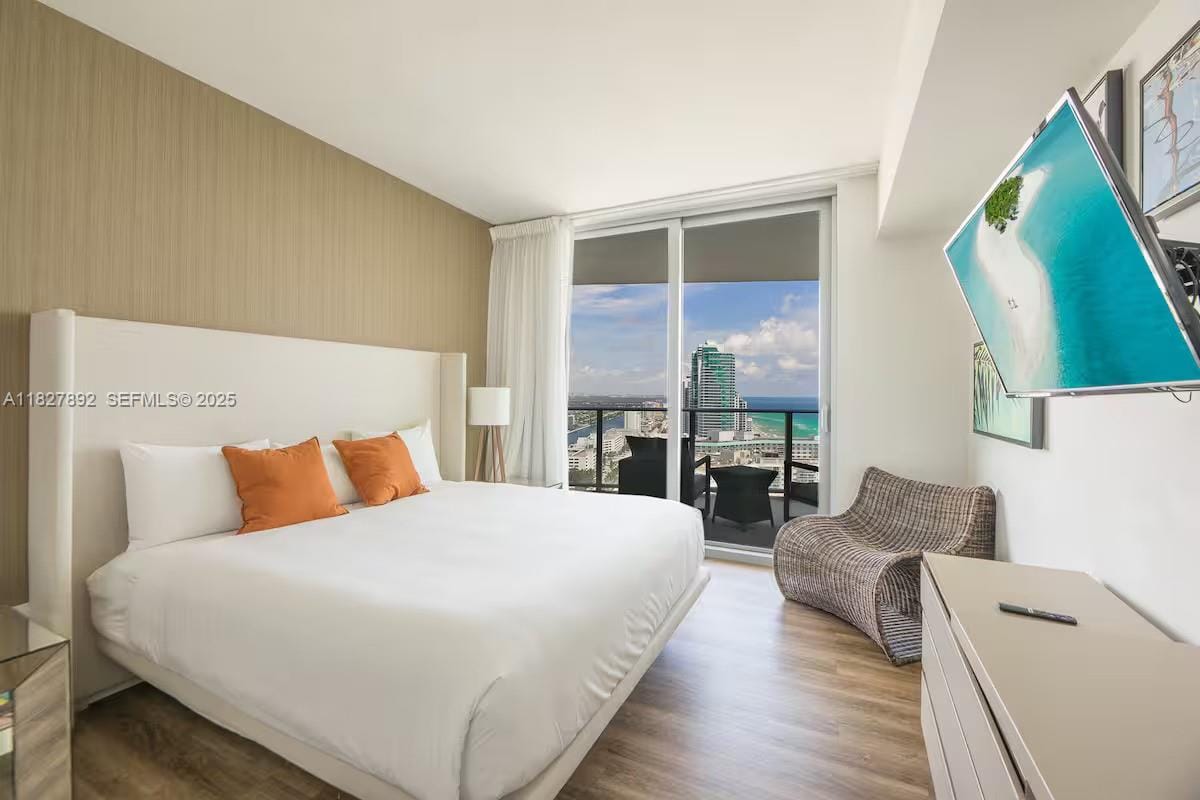 4111 S Ocean Drive 2204 — photo 2