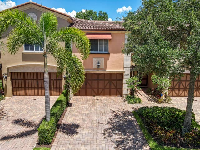 2041 Foxtail View Court, sold in Oakton Preserve, West Palm Beach, FL