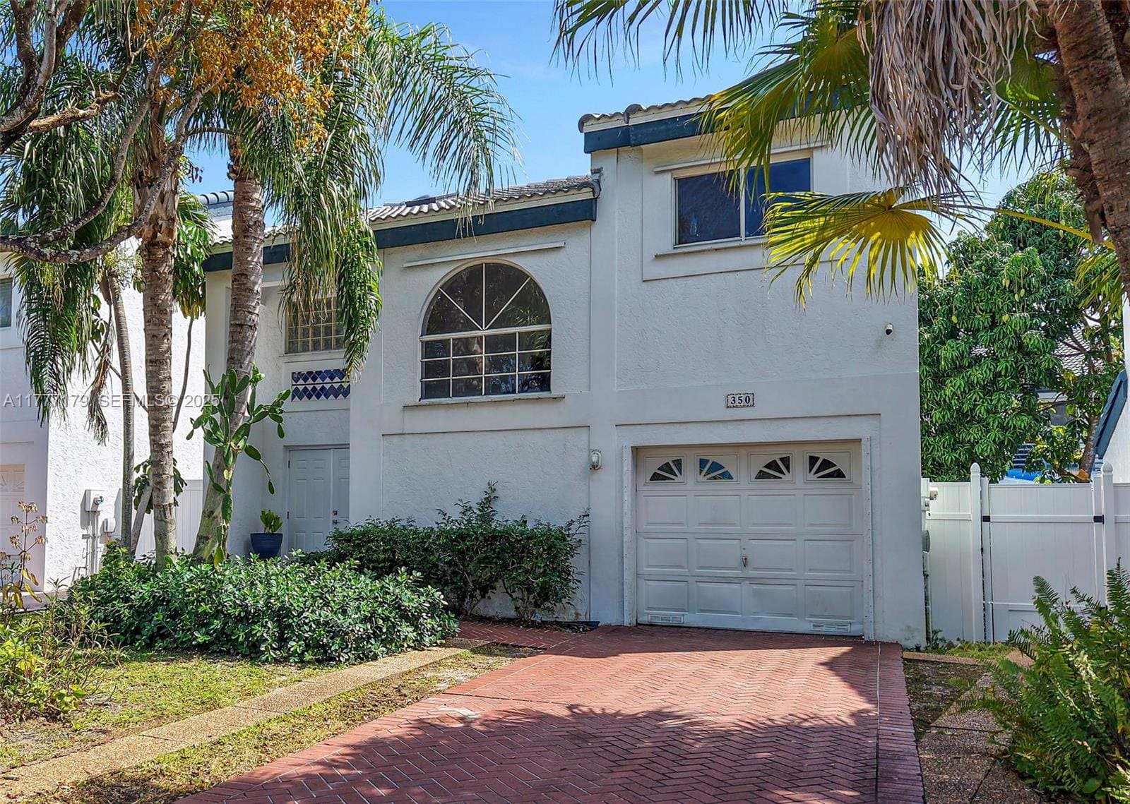 350 NE 212th Street, Miami, FL 33179 photo 1