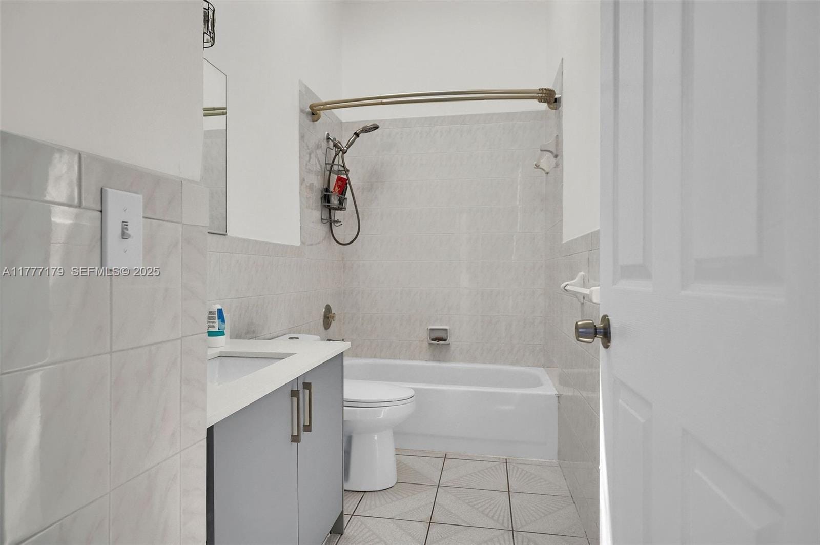 350 NE 212th Street, Miami, FL 33179 photo 19