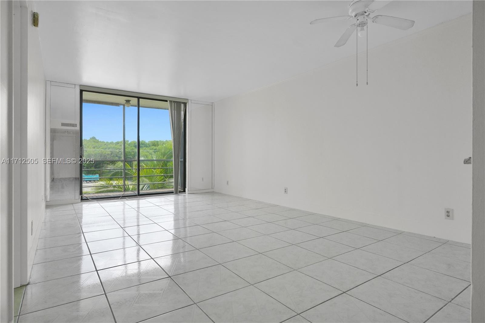 2935 NE 163rd Street 4B, North Miami Beach, FL 33160 photo 4